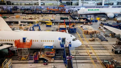 FILE PHOTO: Boeing employees assemble 787s inside their main assembly building on their campus in North Charleston, South Carolina, U.S., May 30, 2023. Gavin McIntyre/Pool via REUTERS/File Photo