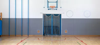 Če je soditi po raziskavah in izjavah nekdanjih športnic, je v športu zelo veliko zlorab. / Foto: Matjaž Rušt