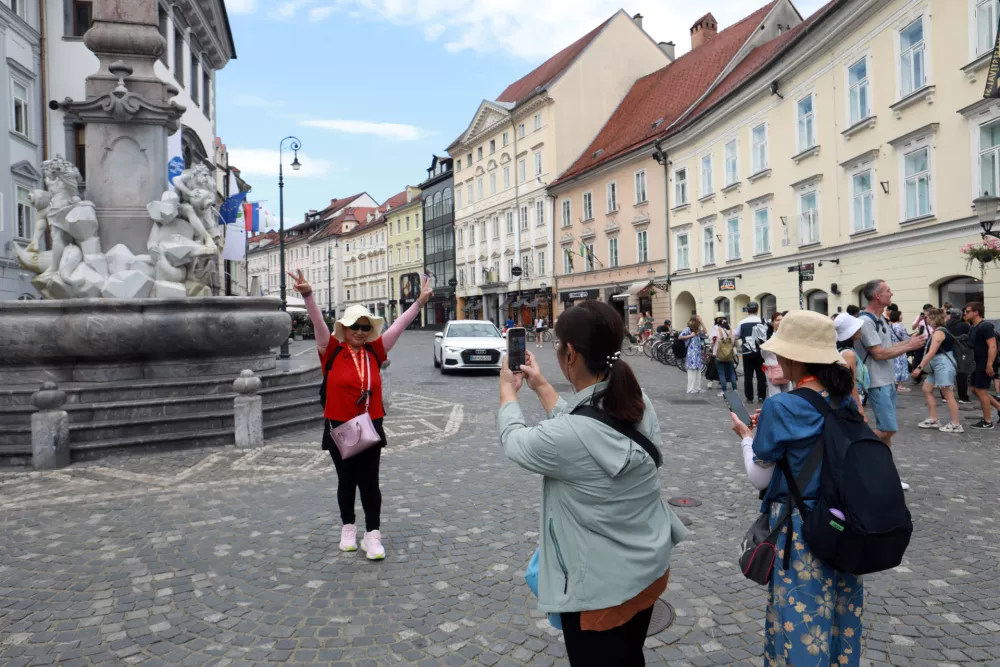 Najbolj priljubljena fototočka še vedno zmaj