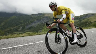 Cycling - Tour de France - Stage 18 - Vif to Courchevel Col de la Loze - Vif, France - July 24, 2025 UAE Team Emirates XRG's Tadej Pogacar in action during stage 18 REUTERS/Benoit Tessier
