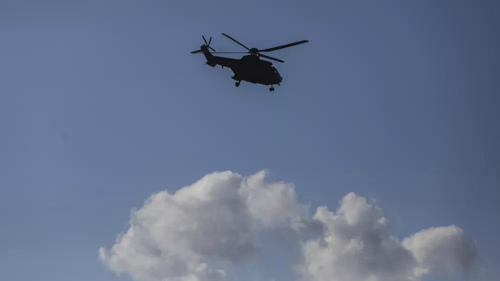 ﻿- vojaški helikopter - 16.10.2019 – Policija – Letalska policijska enota (LPE) - Letališče Jožeta Pučnika Brnik – prihod novega policijskega helikopterja AW169, proizvajalca Leonardo Helicopters v vrednosti 14.624.048,00 € //FOTO: Jaka Gasar