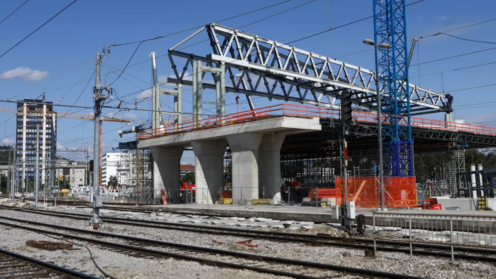 23.07.2025 nova strešna konstrukcija, železniška postaja Ljubljana Foto Luka Cjuha