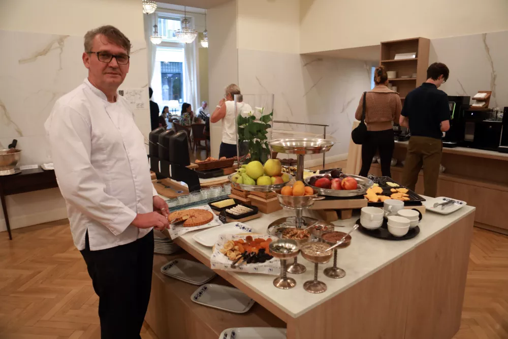 Hotelski zajtrk za Ljubljančane okoli 30 evrov