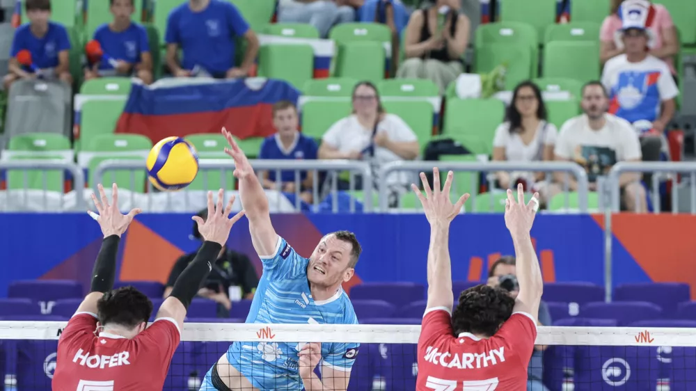 Tonček Štern- 16.07.2025 - odbojka - turnir odbojkarske lige narodov - Slovenija: Kanada//FOTO: Jaka Gasar