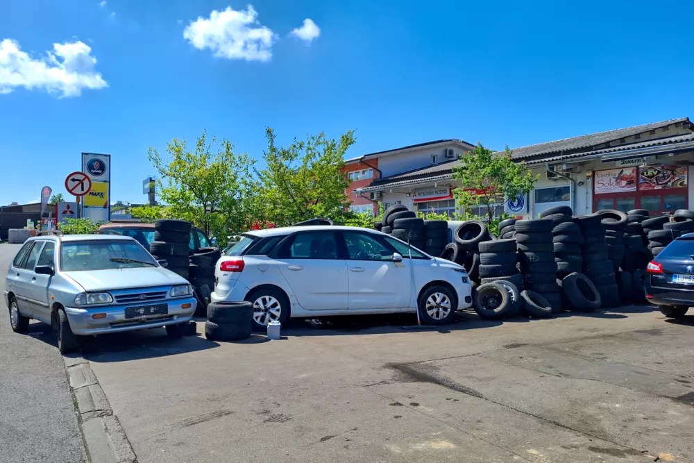 31.7.2025 odpadne gume, vulkanizer, avtomobilske pnevmatike, avto guma.. Foto Luka Cjuha