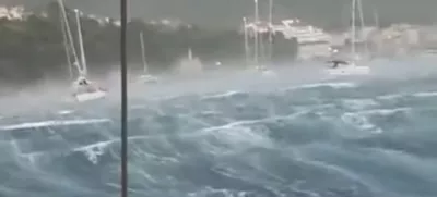 Hudo neurje zajelo hrvaško obalo.