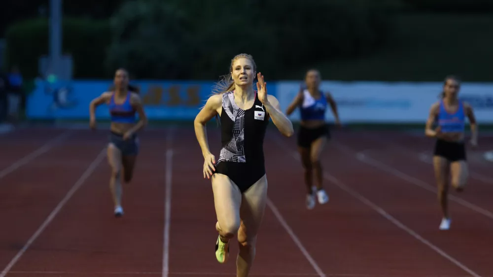 ﻿Maja Mihalinec- 16.07.2020 – atletika – 15. memorial Matica Šušteršiča in Patrika Cvetana - atletski miting na stadionu ŽAK v Ljubljani //FOTO: Luka Cjuha.