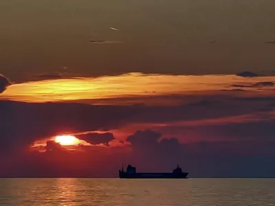 morje ilustracija plovba ladja tanker Foto: Tomaž Skale / Foto: Tomaž Skale