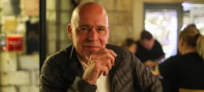 - Cestni odsek od Zadra proti Splitu.- Primošten.- 26.05.2025. - Reportaža o Jadranski magistrali ob 60. obletnici izgradnje in 70. obletnici začetka gradnje.- Jadranska magistrala, cesta, hrvaška obala.OPOMBA: ZA OBJAVO V OBJEKTIVU!//FOTO: Bojan Velikonja / Foto: Bojan Velikonja