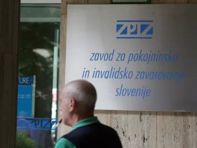- ilustrativna fotografija - pokojninska reforma - ZPIZ - Zavod za pokojninsko in invalidsko zavarovanje Slovenije   //FOTO: Luka Cjuha / Foto: Luka Cjuha