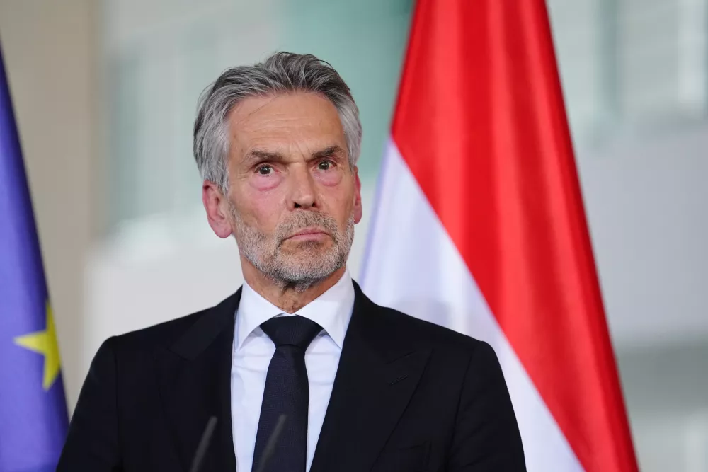 FILED - 10 June 2025, Berlin: Dick Schoof, Acting Prime Minister of the Netherlands, gives a press conference at the German Chancellery. Photo: Kay Nietfeld/dpa