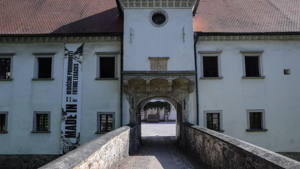 Od dvorca Mrzli studenec do nacionalnega muzeja