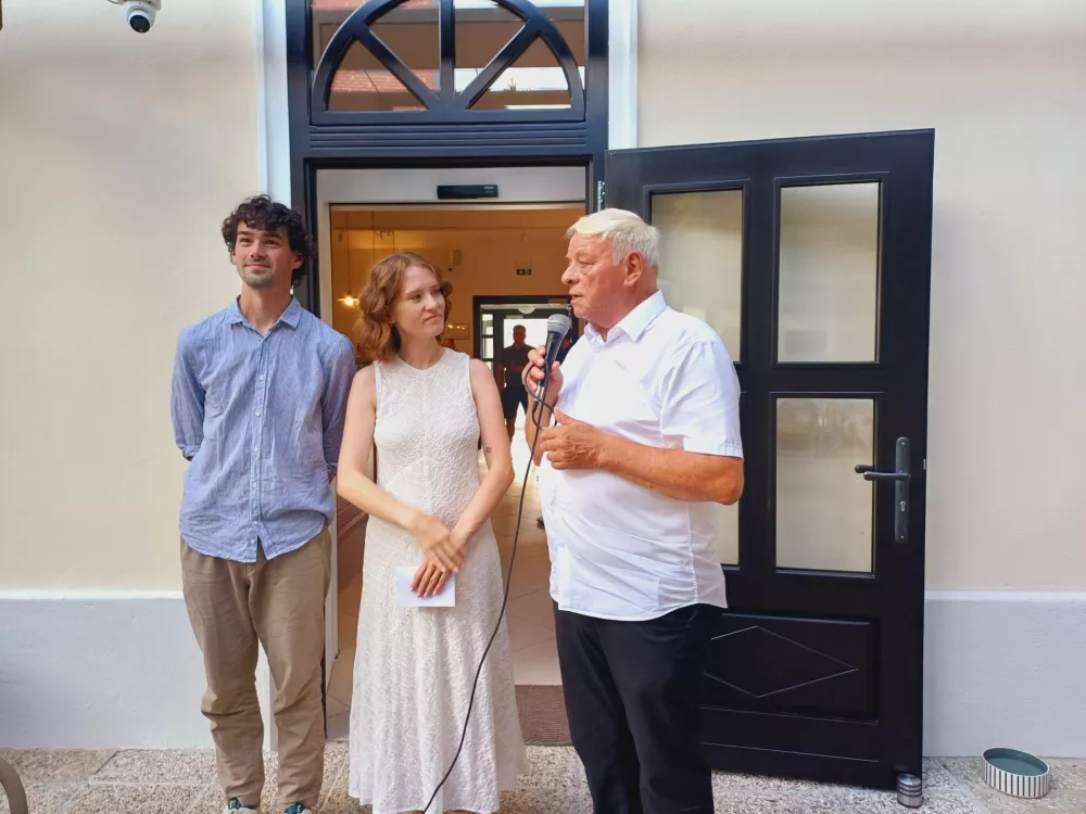 Po štirih letih spet zasijala: Nekdaj županovo pribežališče, danes kavarna