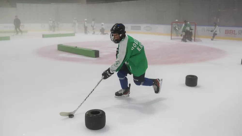 Eni na morju, drugi na ledu in mrazu