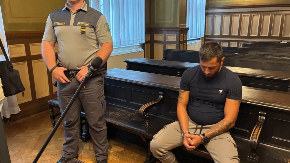 Miloša Grma so priprli, ker mu niso mogli vročiti sodnega vabila. Zdaj je spet na prostosti.  