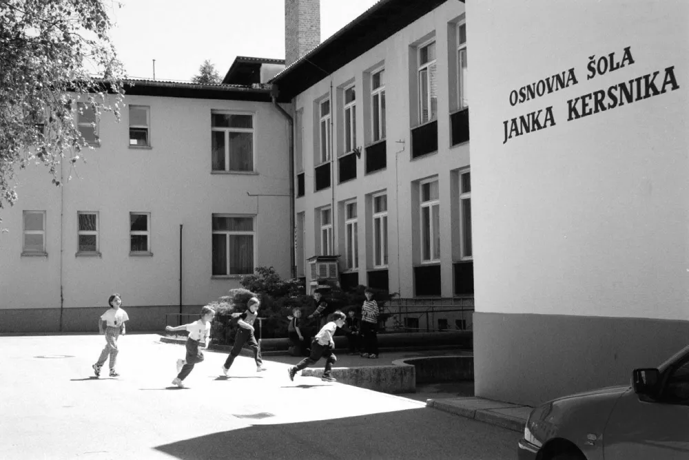 Šola nekoč: »Za domovino!« »S Titom naprej!«