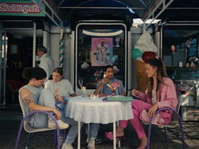 Raziskovanje ženskega pogleda