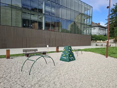 Prototipi igral pred Rogom