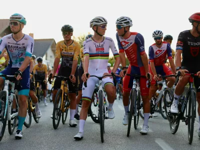 Slavnostni sprejem Tadeja Pogačarja v Komendi. 