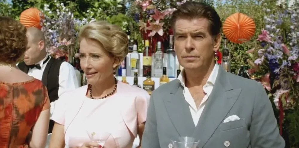 ﻿Udar ljubezni (The Love Punch), francosko britanska komedija, 2013Režija: Joel HopkinsIgrajo:Pierce Brosnan, Emma Thompson