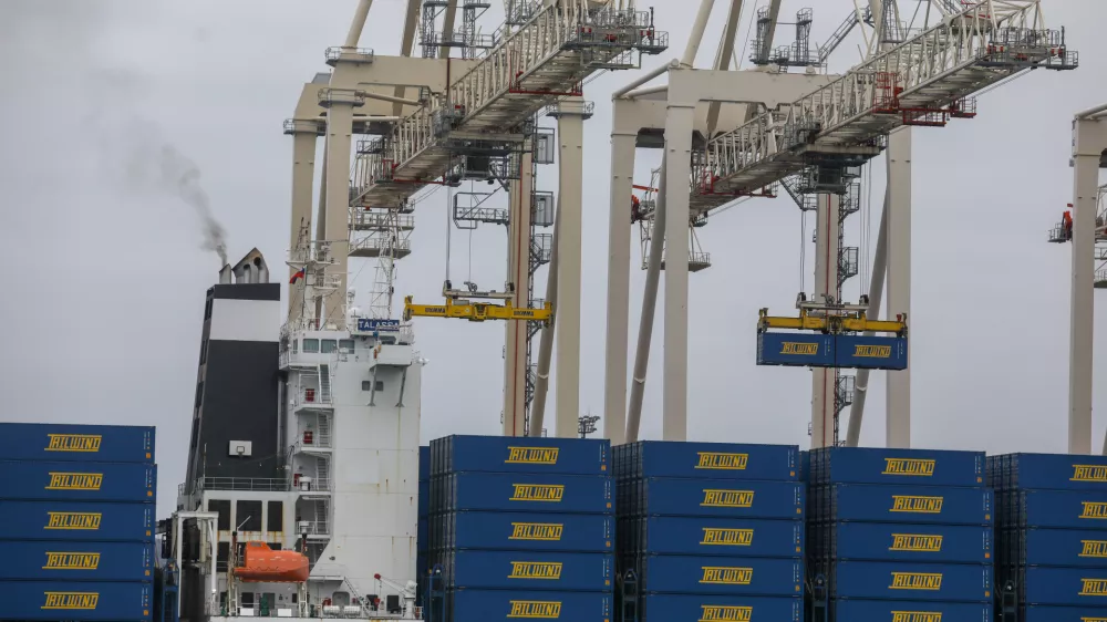  06.01.2023 - Luka Koper, d.d., pristaniški in logistični sistem - mednarodno tovorno pristanišče //FOTO: Luka Cjuha