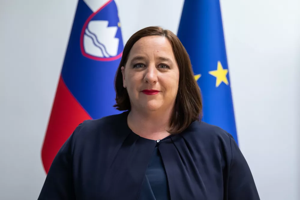 Vesna Humar, državna sekretarka, Urad vlade za Slovence v zamejstvu in po svetu / Foto: Ukom