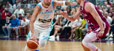 Luka Dončić, Slovenija, Latvija