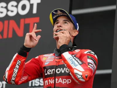 MotoGP - Austrian Grand Prix - Red Bull Ring, Spielberg, Austria - August 16, 2025 Ducati Lenovo Team's Marc Marquez celebrates after winning the sprint race REUTERS/Gintare Karpaviciute