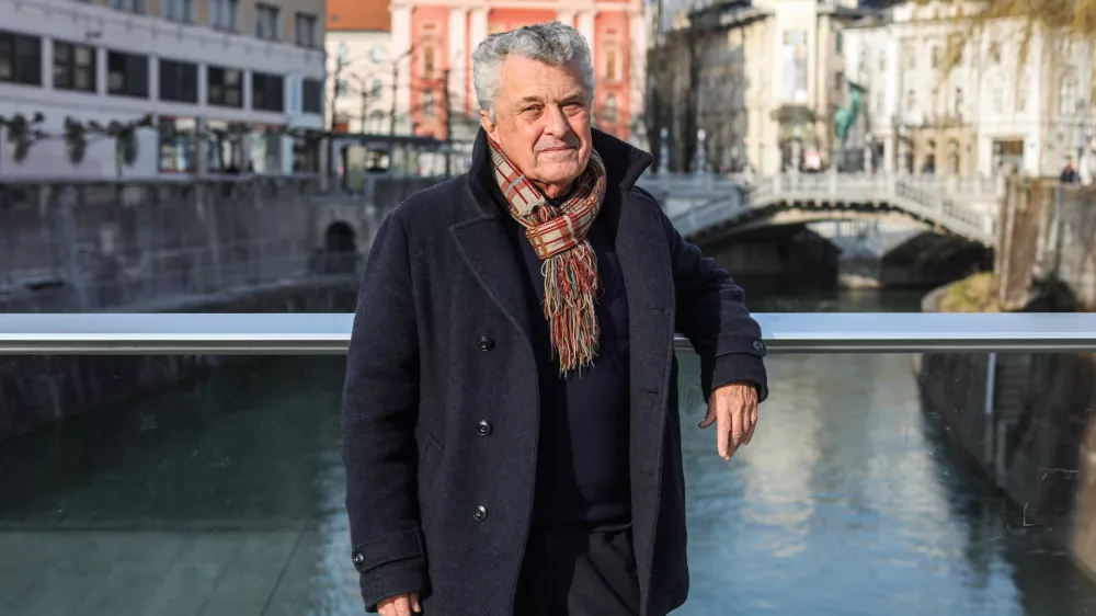 - 22.02.2023 - prof. Janez Koželj, arhitekt – nekdanji ljubljanski podžupan za področje urbanizma (2006 - 2022), profesor za arhitekturo mesta in urbanistično planiranje na Fakulteti za arhitekturo in Biotehniki fakulteti v Ljubljani, častni član Zbornice za arhitekturo in prostor (ZAPS), dobitnik nagrade Big SEE arhitekturni vizionar 2019, ki jo je prejel na Festivalu BIG. predsednik Društva Zelenih nadzornikov, //FOTO: Bojan Velikonja / Foto: Bojan Velikonja