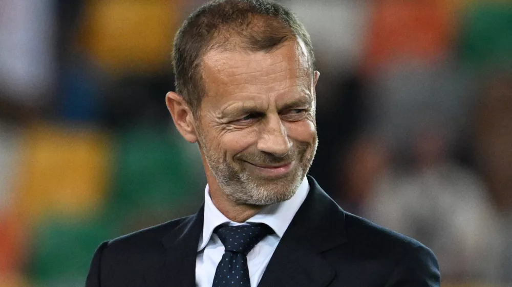 Soccer Football - UEFA Super Cup - Final - Paris St Germain v Tottenham Hotspur - Bluenergy Stadium, Udine, Italy - August 13, 2025 UEFA President Aleksander Ceferin during the UEFA Super Cup medal ceremony REUTERS/Jennifer Lorenzini