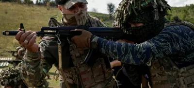 Service members of the 127th Separate Heavy Mechanized Brigade of the Ukrainian Armed Forces attend a training as recruits, amid Russia's attack on Ukraine, in Kharkiv region, Ukraine August 16, 2025. REUTERS/Sofiia Gatilova