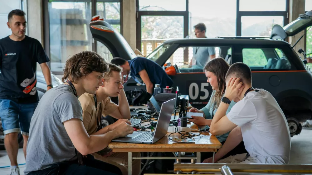 Letos so predelovali avtomobile mini cooper