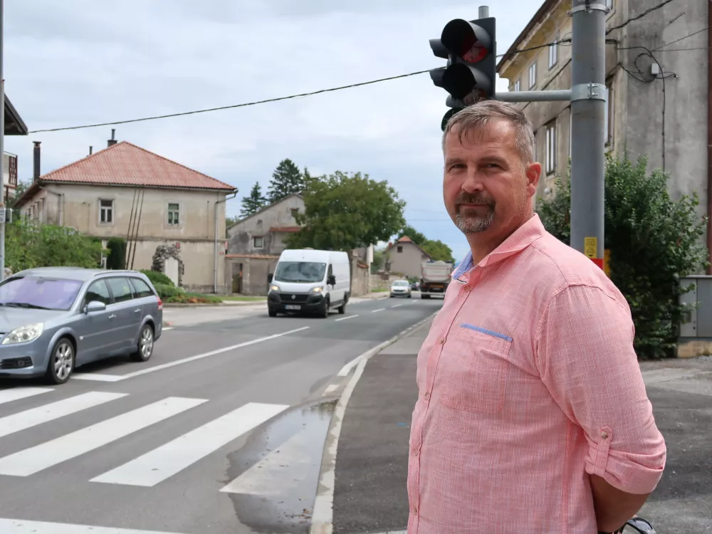 Rebernice, Podnanos, Razdrto, hitra cesta, Lozice, Podraga, kolone, promet / Foto: Nataša Bucik Ozebek