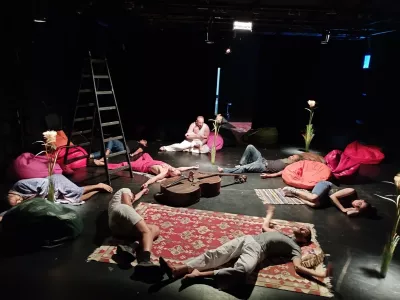 KUD Ljud: Srečevanja, Pošta, 2025