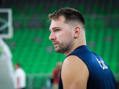 Ljubljana, dvorana Stozice.Trening moske clanske kosarkarske reprezentance v okviru priprav na evropsko prvenstvo.Kosarkar Luka Doncic.