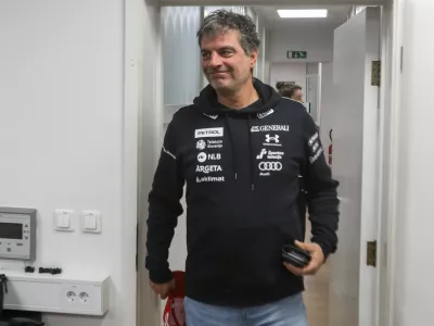 - Aleš Brezavšček, trener,- 27.01.2025. - Novinarska konferenca smučarske reprezentance Slovenije v hitrih disciplinah.//FOTO: Bojan Velikonja