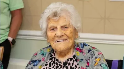 Ethel Caterham, najstarejša ženska na svetu, 21. 8. 2025 je bila stala 116 let.