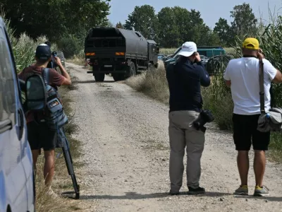 Letalnik je padel na koruzno polje v bližini vasi Osiny. Foto: Profimedia