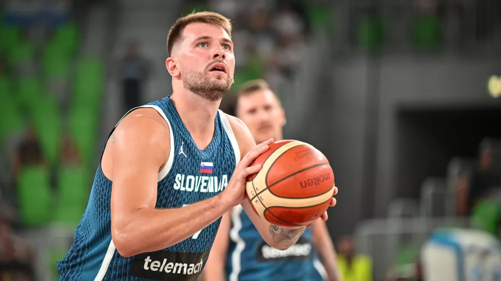 Ljubljana, Stozice.Prijateljska kosarkarska tekma med Slovenijo in Veliko Britanijo v okviru priprav na EP.Slovenski kosarkar Luka Doncic.