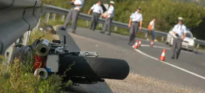 Letos je na slovenskih cestah umrlo že devet motoristov in mopedistov.              