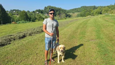 Čeprav ne vidi, mu je marsikaj kristalno jasno