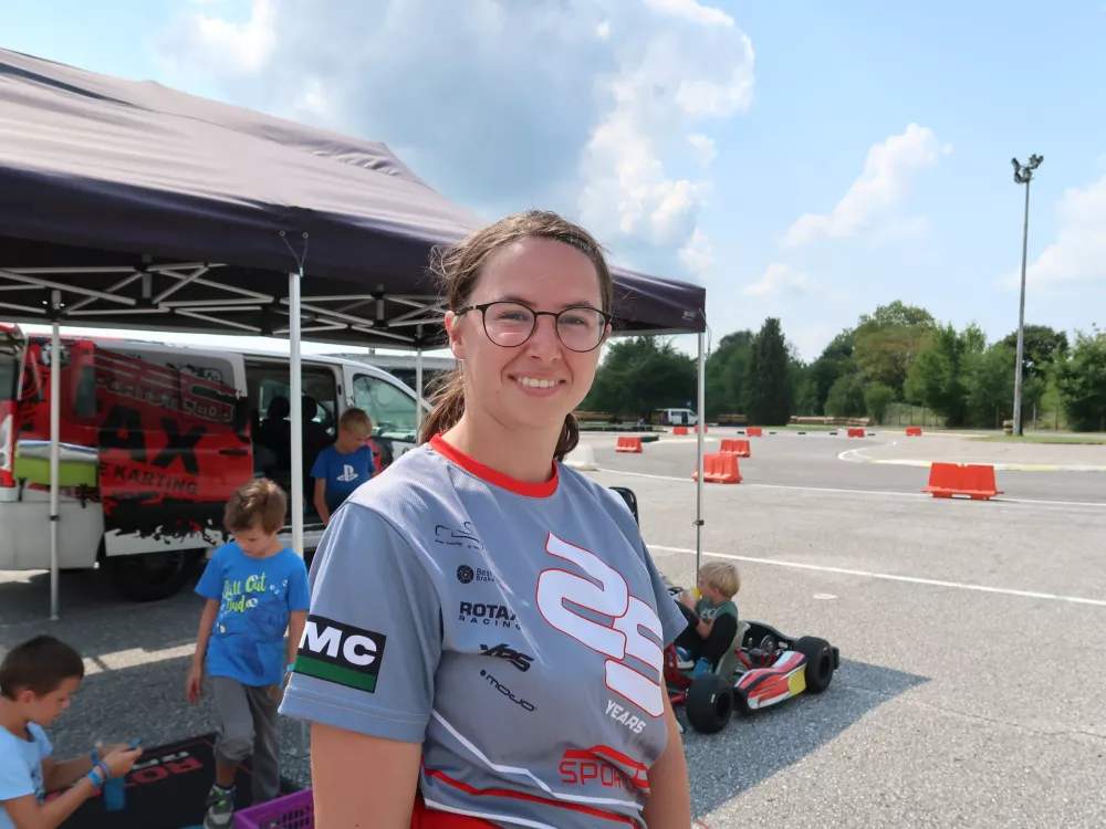 Katja Pivk, petkratna državna prvakinja v kartingu: Mlajši kot si, hitreje in bolje se privadiš na občutke, ki jih karting daje. / Foto: Nataša Bucik Ozebek