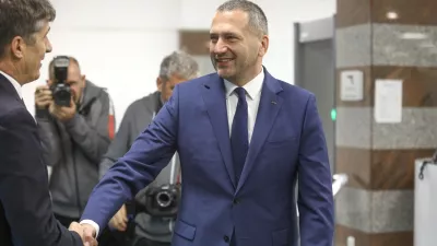 Borut Sajovic minister za obrambo in Damir Črnčec8.10.2024 - prihod novoimenovanega ministra za obrambo Boruta Sajovica pred ministrstvo za obrambo in sprejem z vojaškimi častmi - ministrstvo za obramboFOTO: Luka Cjuha