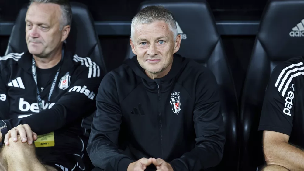 Besiktas' head coach Ole Gunnar Solskjaer, watches during a Europa Conference League play-off, soccer match between Besiktas and Lausanne-Sport at Tupras stadium, in Istanbul, Turkey, Thursday, Aug. 28, 2025. (Samet Yalcin/ Dia Photo via AP)