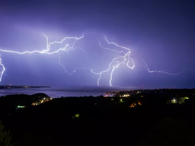 2019. Nevihta nad Piranskim zalivom.//FOTO: Bojan Velikonja