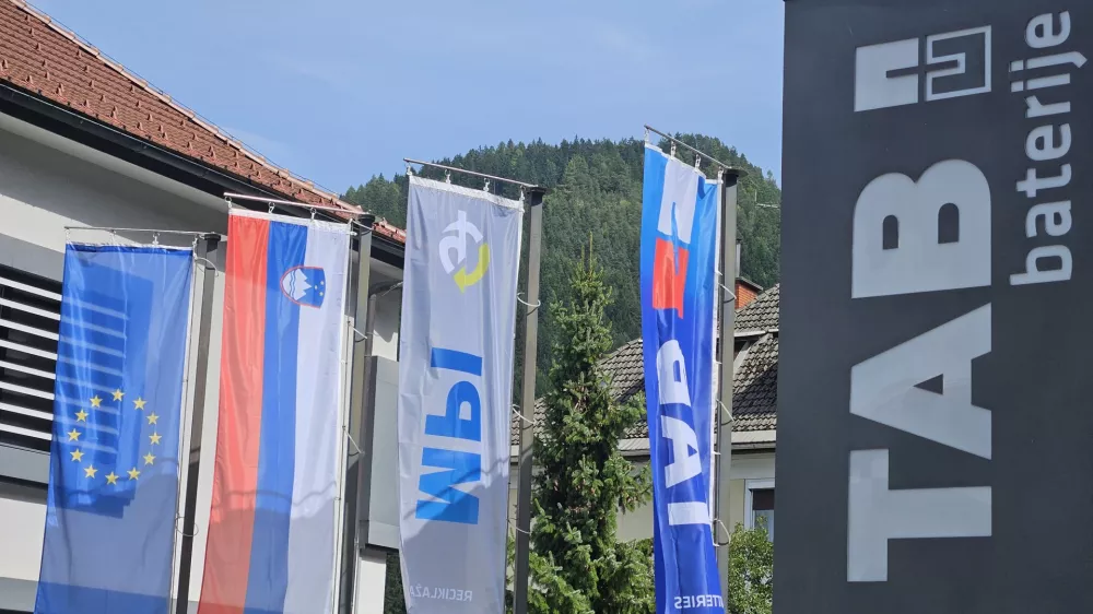 Mezica, podjetje Tab.Sedez druzbe Tab Mezica.