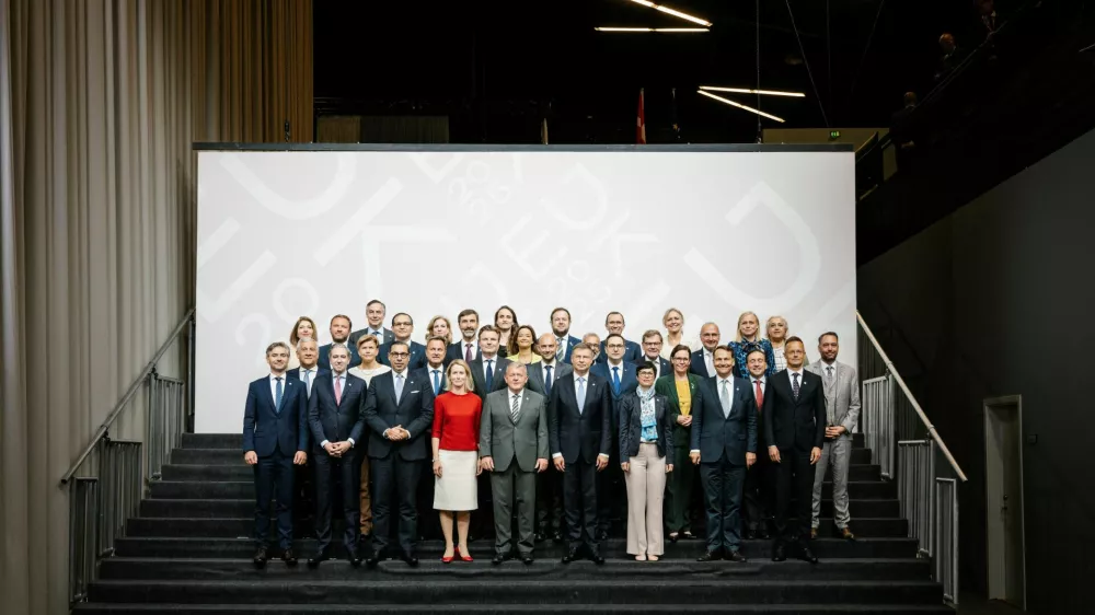 Family photo session during the informal EU foreign ministers' meeting at Forum Copenhagen, Denmark, August 30, 2025. Ritzau Scanpix/Emil Helms via REUTERS  ATTENTION EDITORS - THIS IMAGE WAS PROVIDED BY A THIRD PARTY. DENMARK OUT. NO COMMERCIAL OR EDITORIAL SALES IN DENMARK.