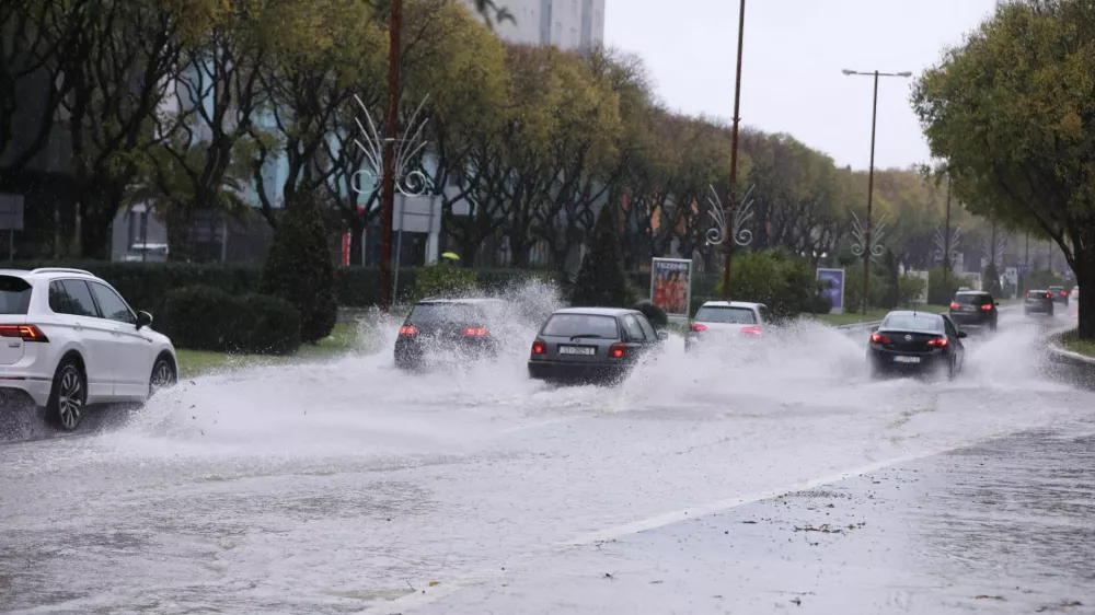 Poplavljene ulice Splita. 