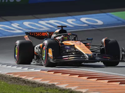 McLaren driver Oscar Piastri of Australia in action during the qualifying for the Formula One Dutch Grand Prix in Zandvoort, Netherlands, Saturday, Aug. 30, 2025. (AP Photo/Peter Dejong)
