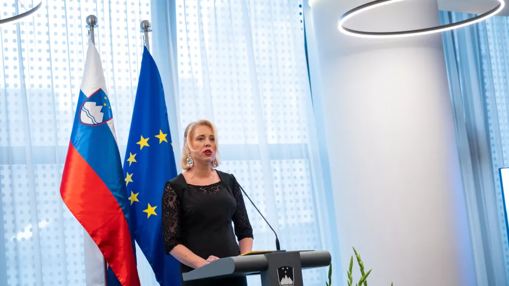 Ljubljana, Hotel Plaza.Letni posvet slovenske diplomacije.Predsednica DZ Urska Klakocar Zupancic.